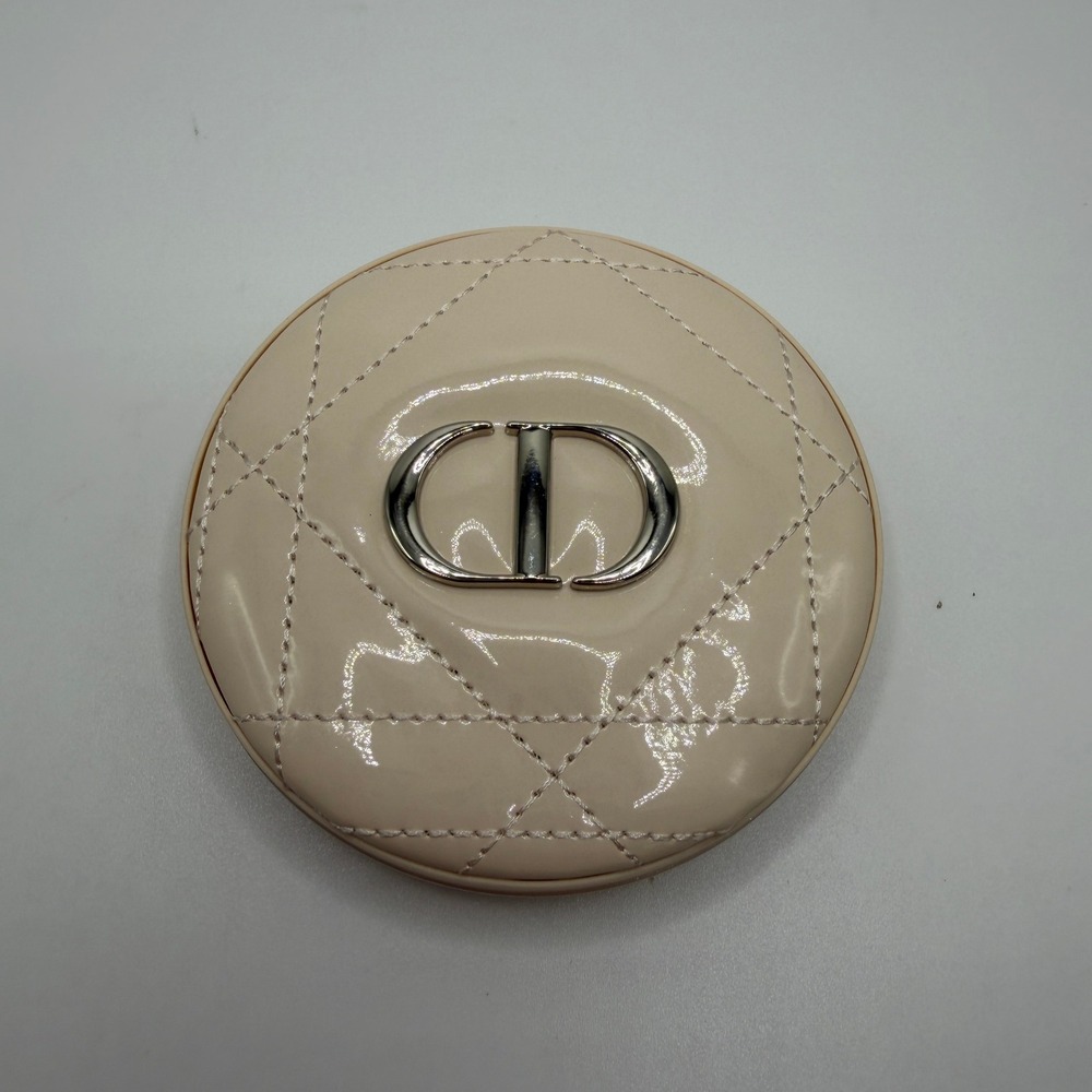 Dior Forever Couture Luminizer 01 Nude Glow Highlighting Powder Compact 6g NWOB